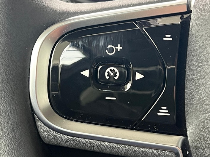 Vehicle image VOLVO V60