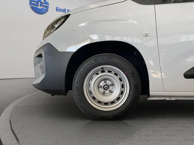 Peugeot e-Partner Kaw. 800 Standard 50 kWh
