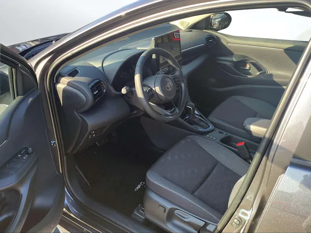 Toyota Yaris 1.5 VVT-i HSD Trend