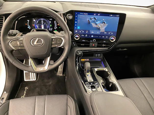 Lexus NX 450h+ F-Sport