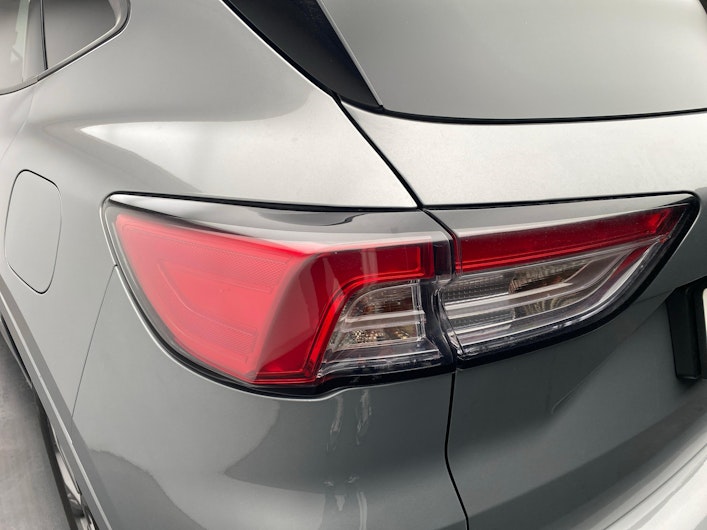 Vehicle image FORD KUGA