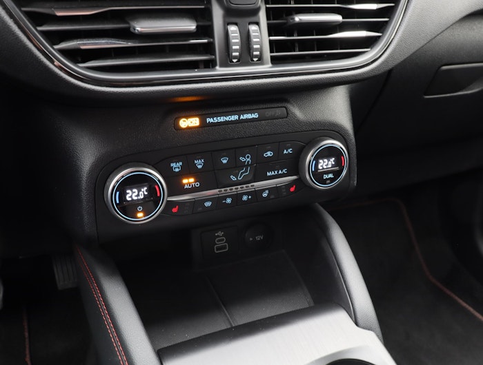 Vehicle image FORD KUGA