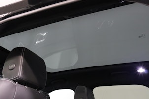 Vehicle image LAND ROVER Range Rover Velar 3.0 I6 R-Dynamic SE