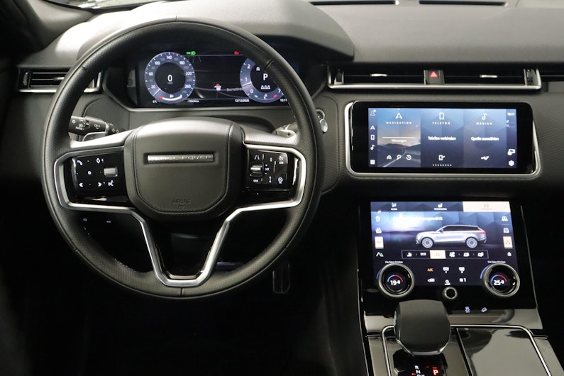 Vehicle image LAND ROVER RANGE ROVER VELAR