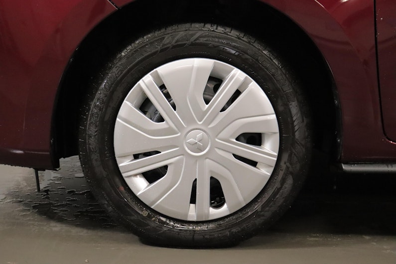 Vehicle image MITSUBISHI SPACE STAR