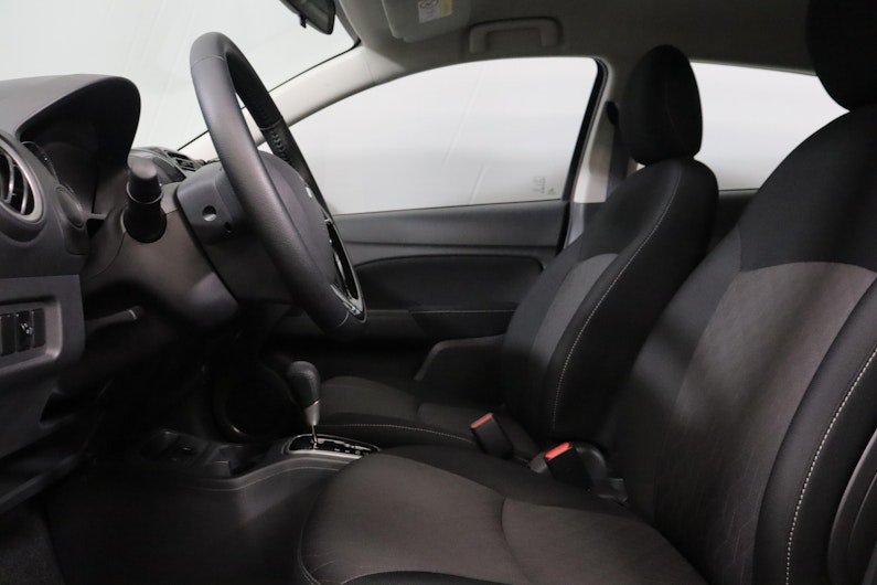 Vehicle image MITSUBISHI SPACE STAR