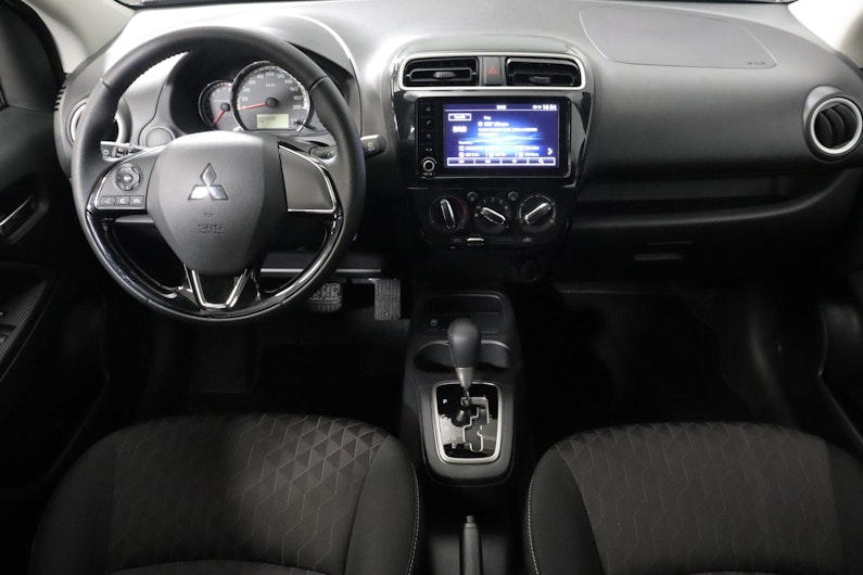 Vehicle image MITSUBISHI SPACE STAR