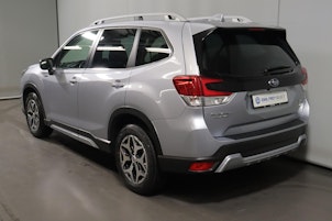 Vehicle image SUBARU Forester Station 2.0i e-Boxer Swiss Plus
