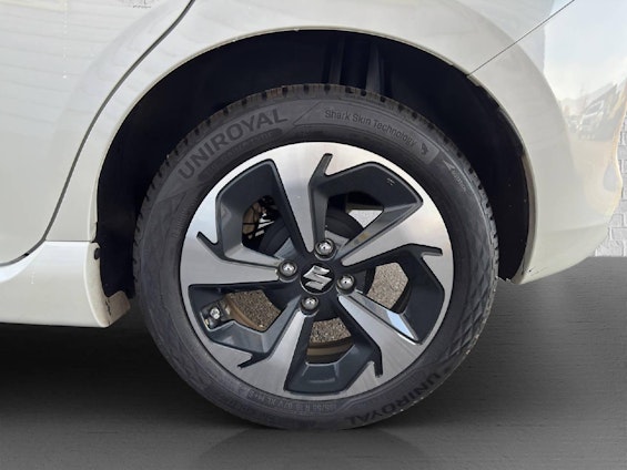 Vehicle image 12 Vehicle image 12