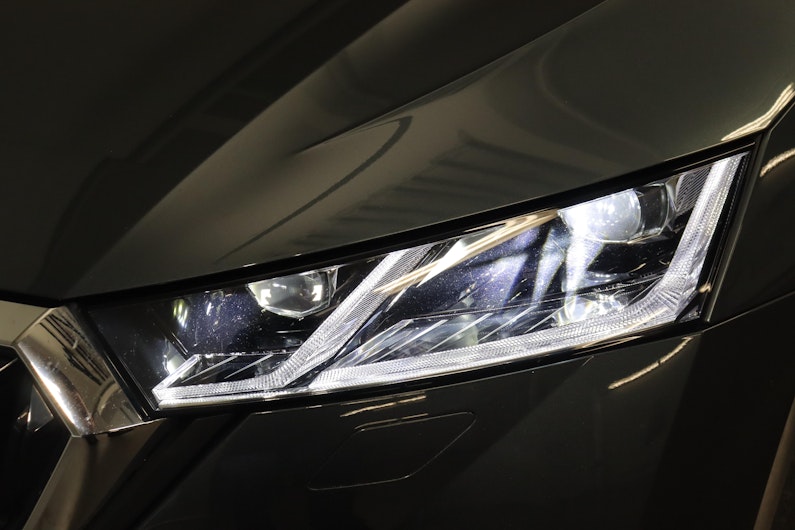 Vehicle image SKODA OCTAVIA