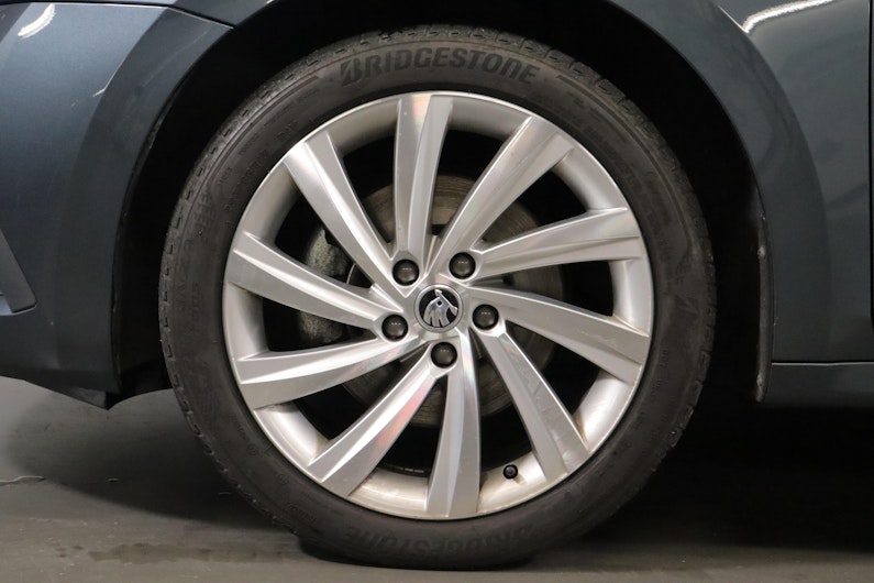 Vehicle image SKODA OCTAVIA