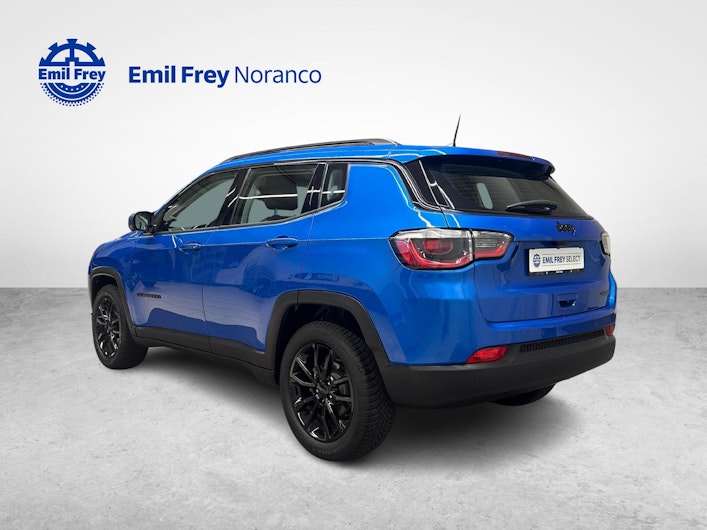 Vehicle image JEEP COMPASS