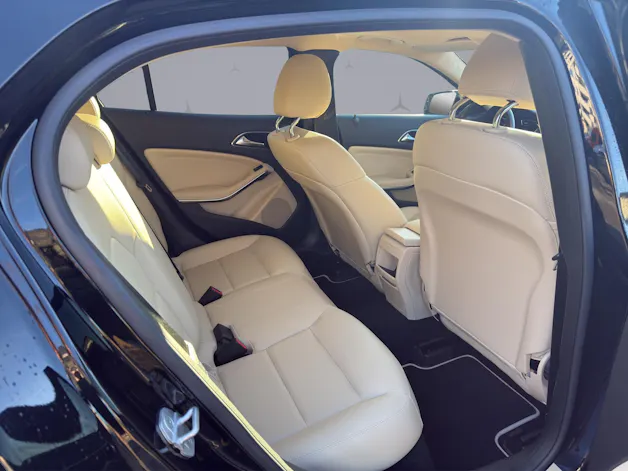 Mercedes-Benz GLA 200 Urban