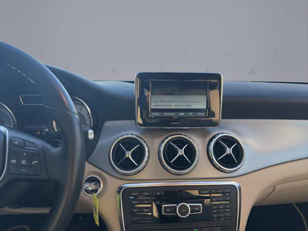 Mercedes-Benz GLA 200 Urban