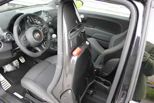 Fiat 695 Abarth 1.4 T-Jet 180 75 Anniversario