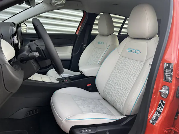 Fiat 600 1.2 Hybrid La Prima
