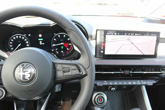Alfa Romeo Tonale 1.3 Plug-in Hybrid Tributo Italiano Q4