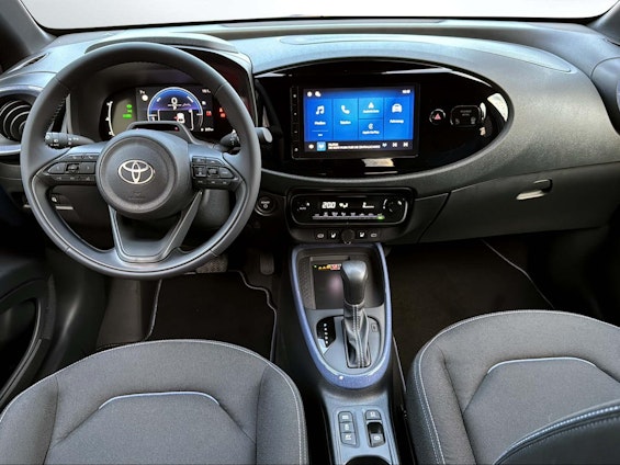 Vehicle image 7 Vehicle image 7