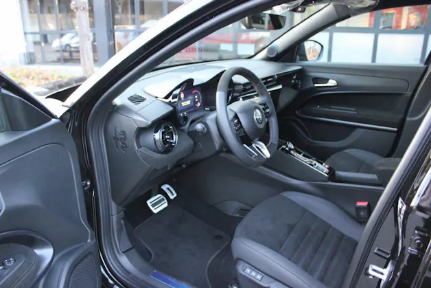Alfa Romeo Junior 1.2 Intensa Q4
