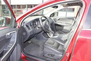 Volvo XC60 2.4 D5 Kinetic AWD S/S