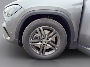 Mercedes-Benz GLA 250 Swiss Star Progressive 4matic