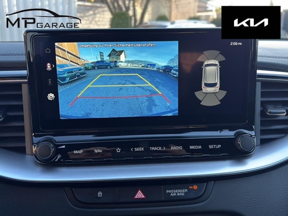 Vehicle image 10 Vehicle image 10