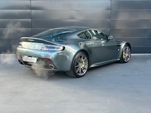 Vehicle image ASTON MARTIN V12 Vantage Coupé 6.0 S