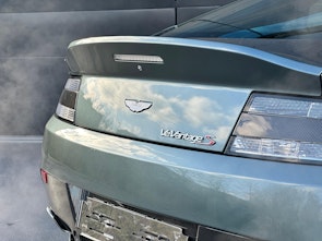 Vehicle image ASTON MARTIN V12 Vantage Coupé 6.0 S