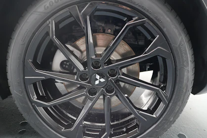 MITSUBISHI ECLIPSE CROSS 20