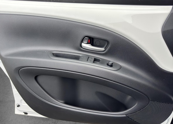 Vehicle image 10 Vehicle image 10