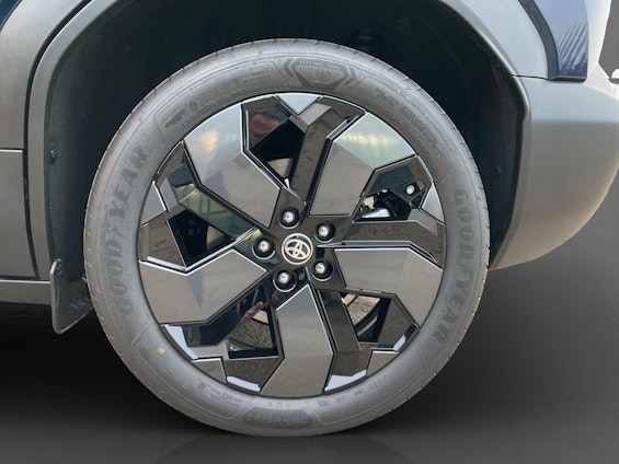 Vehicle image 14 Vehicle image 14