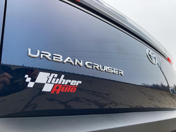 Vehicle image 15 Vehicle image 15