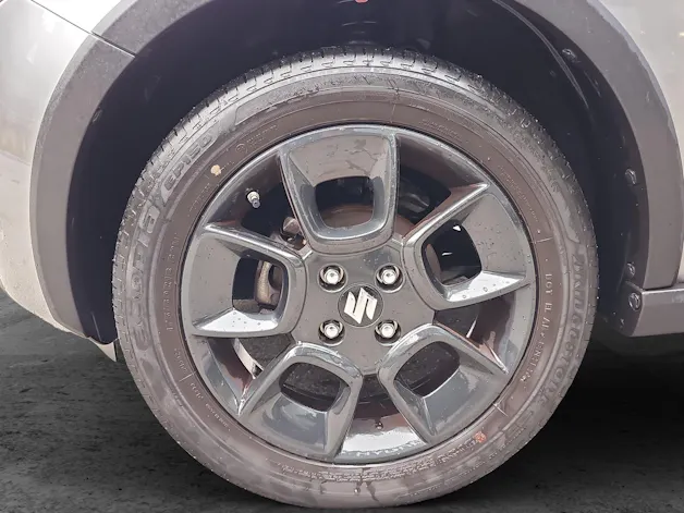 Suzuki Ignis 1.2 Piz Sulai Top Hybrid 4x4
