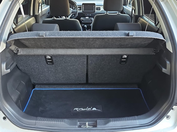 Vehicle image 12 Vehicle image 12