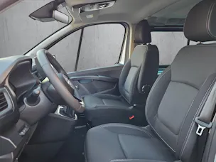 Nissan Primastar Kombi 3.0 t L2H1 2.0 dCi 170 Tekna 8Pl.