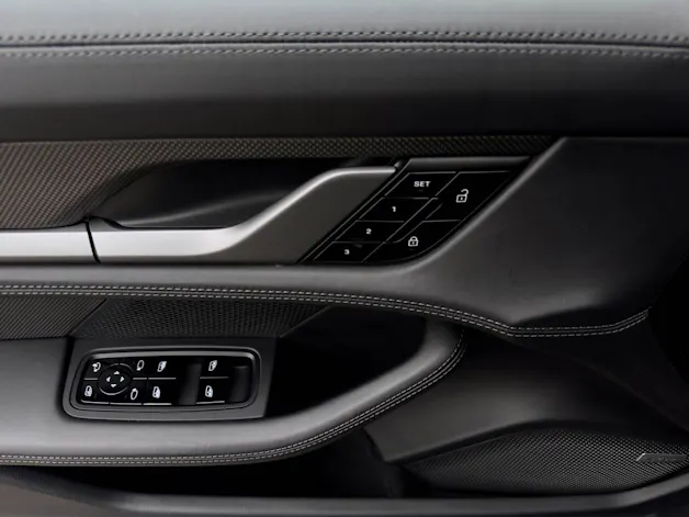 Porsche Taycan Turbo Cross Turismo
