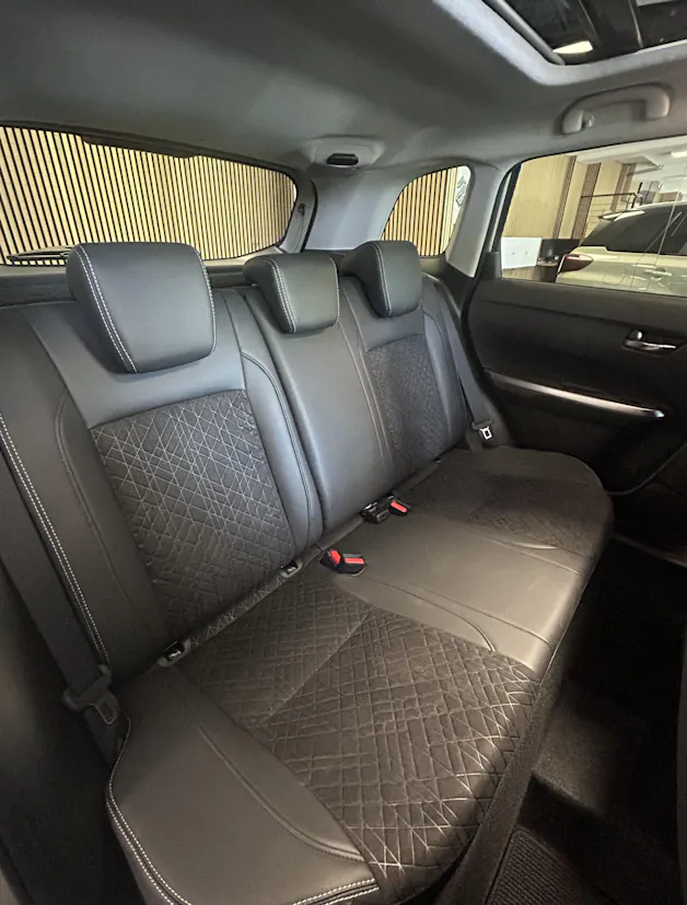Suzuki Vitara 1.4 T Compact Top Hybrid 4x4