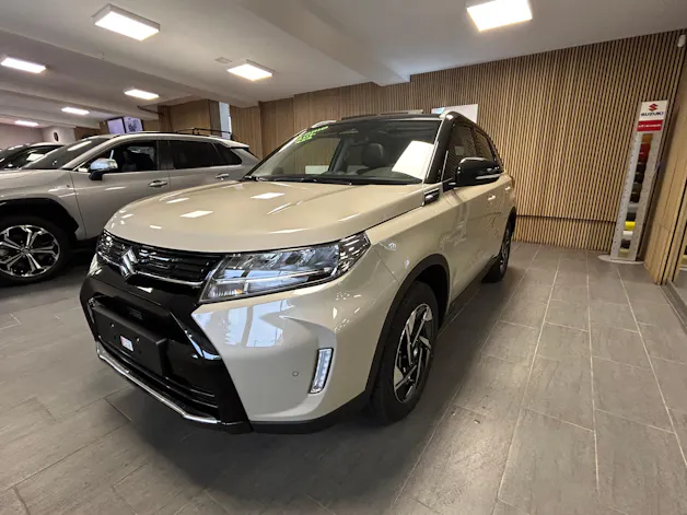 Suzuki Vitara 1.4 T Compact Top Hybrid 4x4