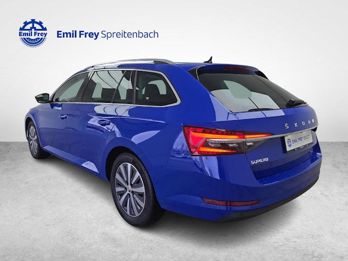 Vehicle image SKODA SUPERB