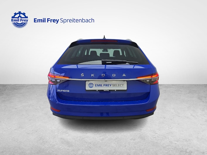 Vehicle image SKODA SUPERB