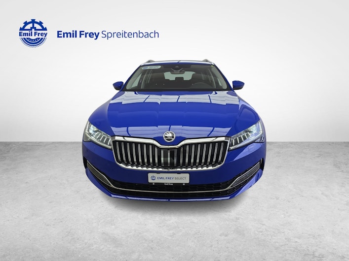 Vehicle image SKODA SUPERB