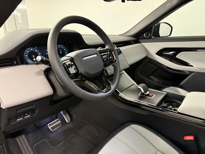 Vehicle image LAND ROVER RANGE ROVER EVOQUE