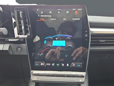 MITSUBISHI ECLIPSE CROSS 9