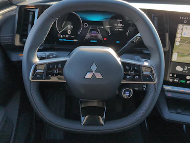 MITSUBISHI ECLIPSE CROSS 13