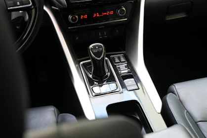 MITSUBISHI ECLIPSE CROSS 13