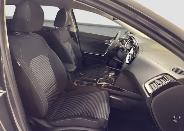 Vehicle image 9 Vehicle image 9