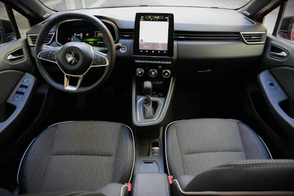 MITSUBISHI COLT 9