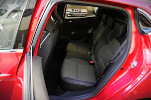 Mitsubishi Colt 1.6 HEV Instyle