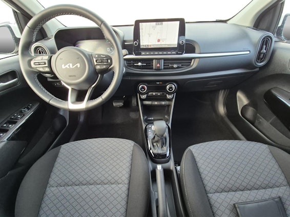 Vehicle image 6 Vehicle image 6