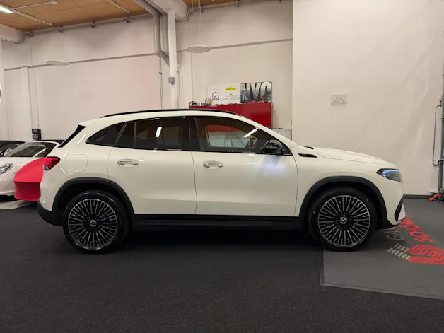 Mercedes-Benz EQA 350 Swiss Star AMG Line 4matic